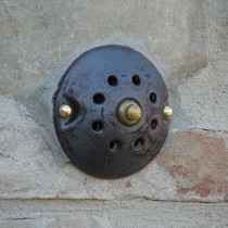 Round doorbell